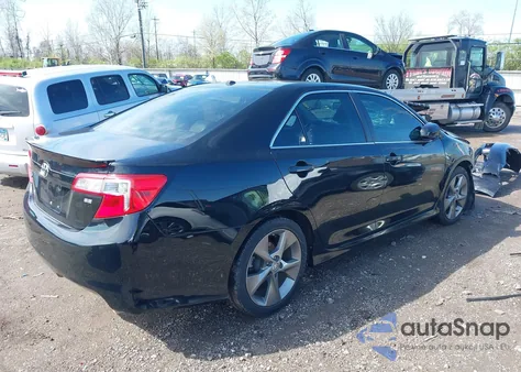 2013 Toyota Camry Se V6 z USA, uszkodzony, nr VIN 4T1BK1FK8DU535654